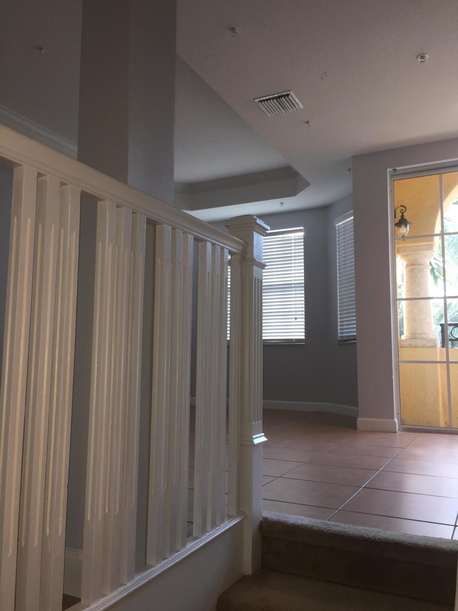 HARBOUR OAKS - Residential Lease