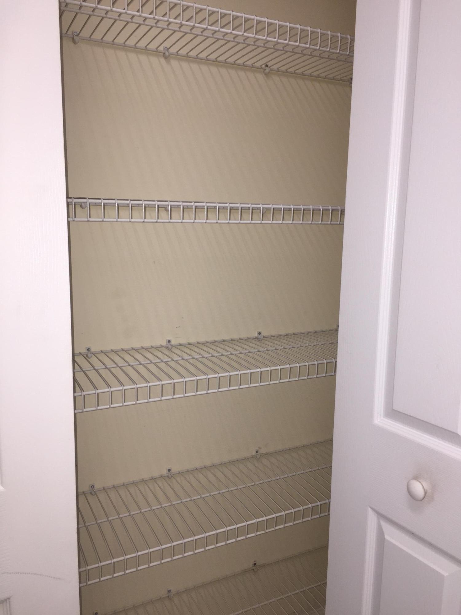 HARBOUR OAKS - Residential Lease