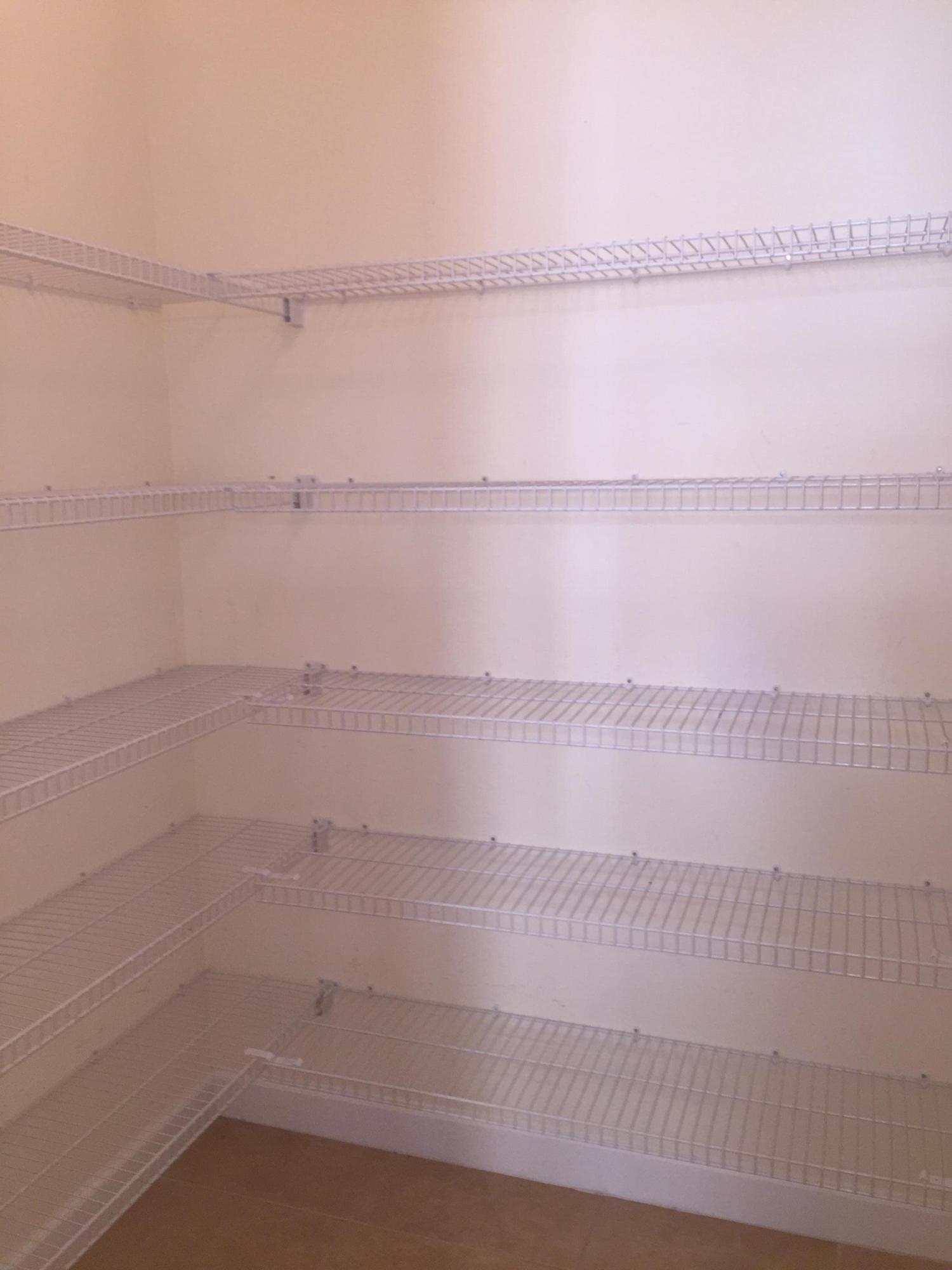 HARBOUR OAKS - Residential Lease