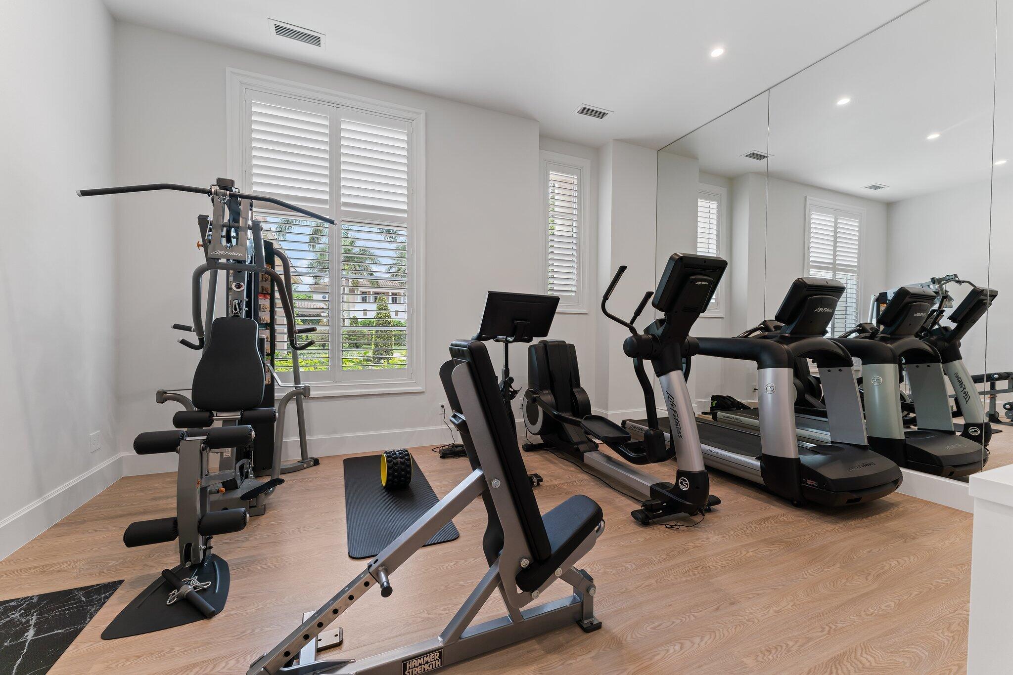 OLD PALM 4 - Residential