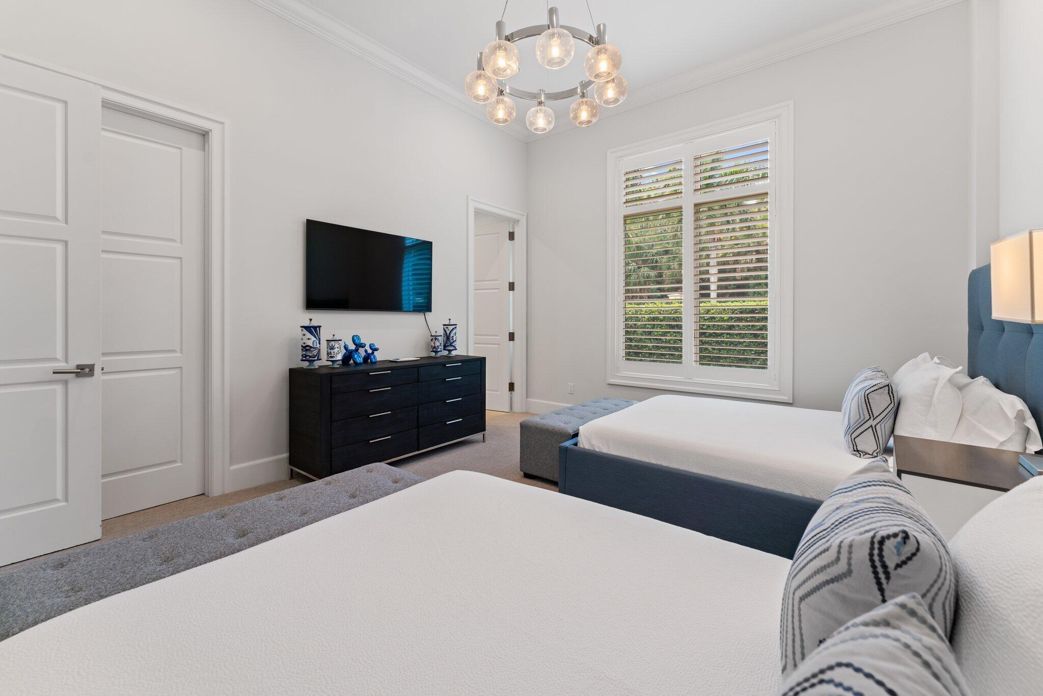 OLD PALM 4 - Residential