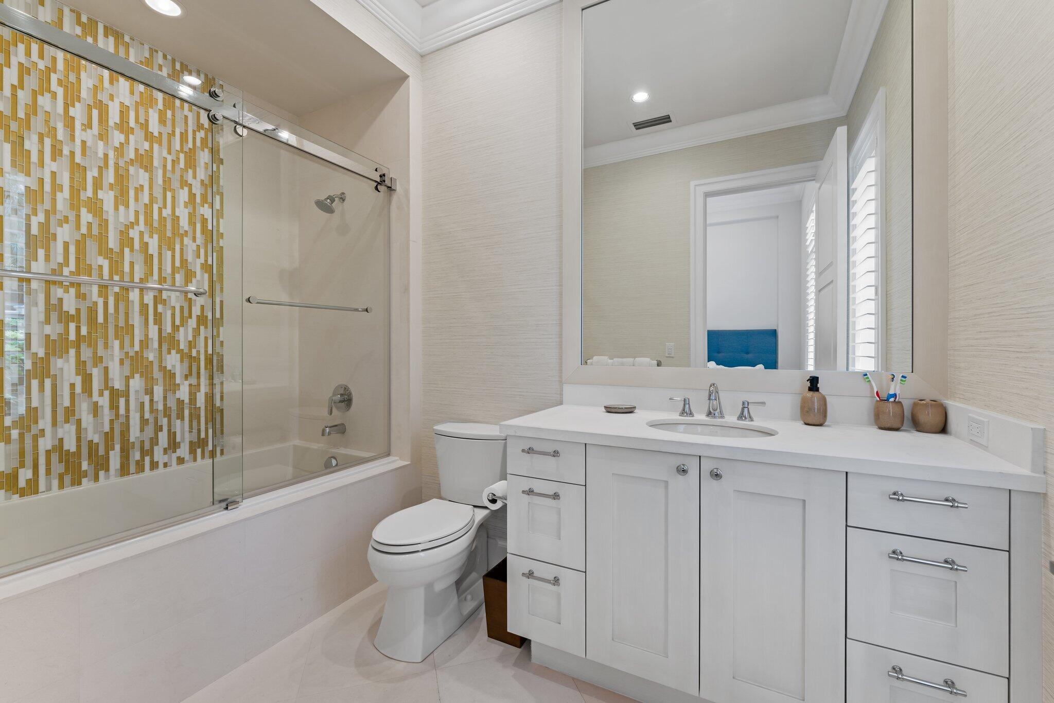 OLD PALM 4 - Residential