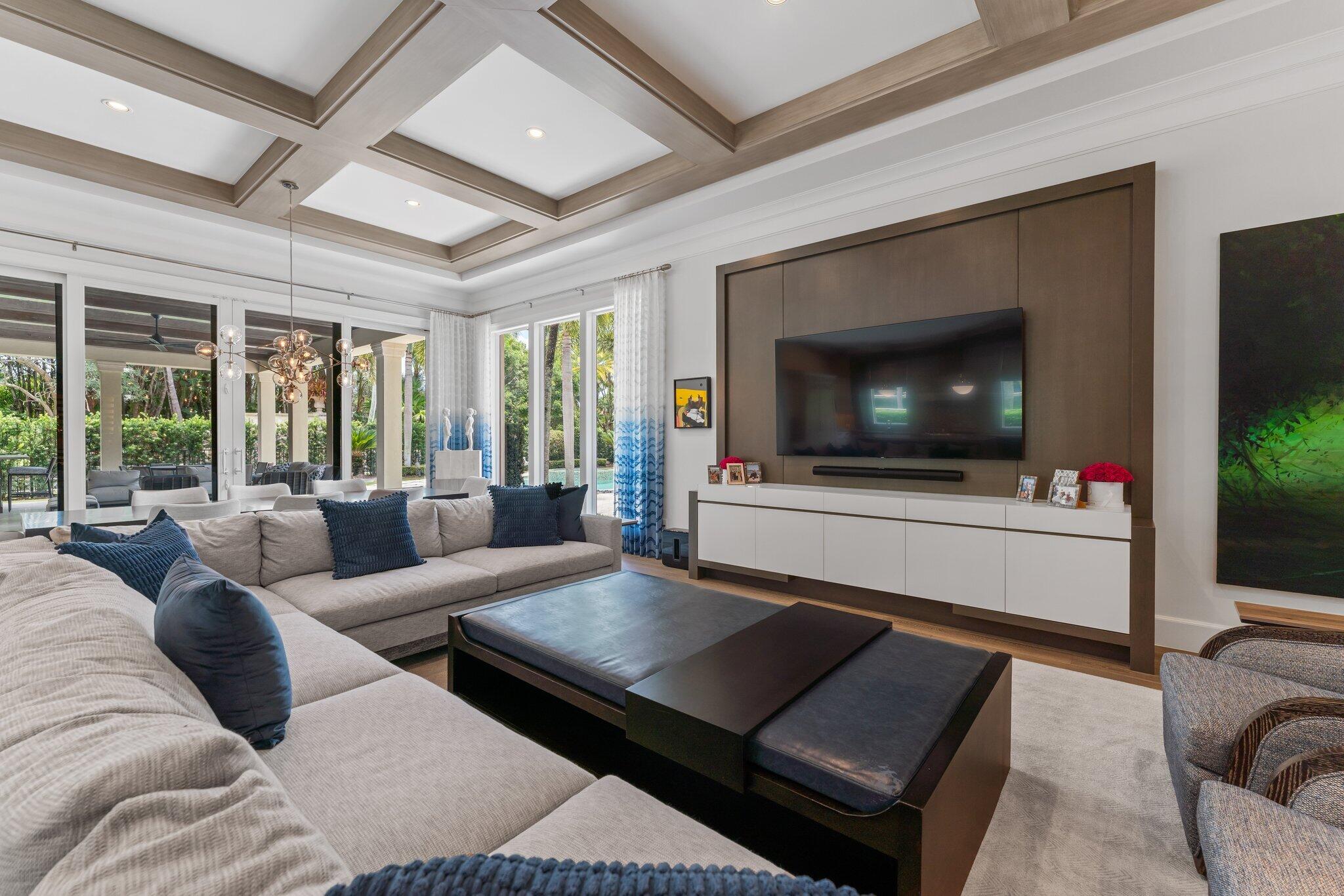 OLD PALM 4 - Residential