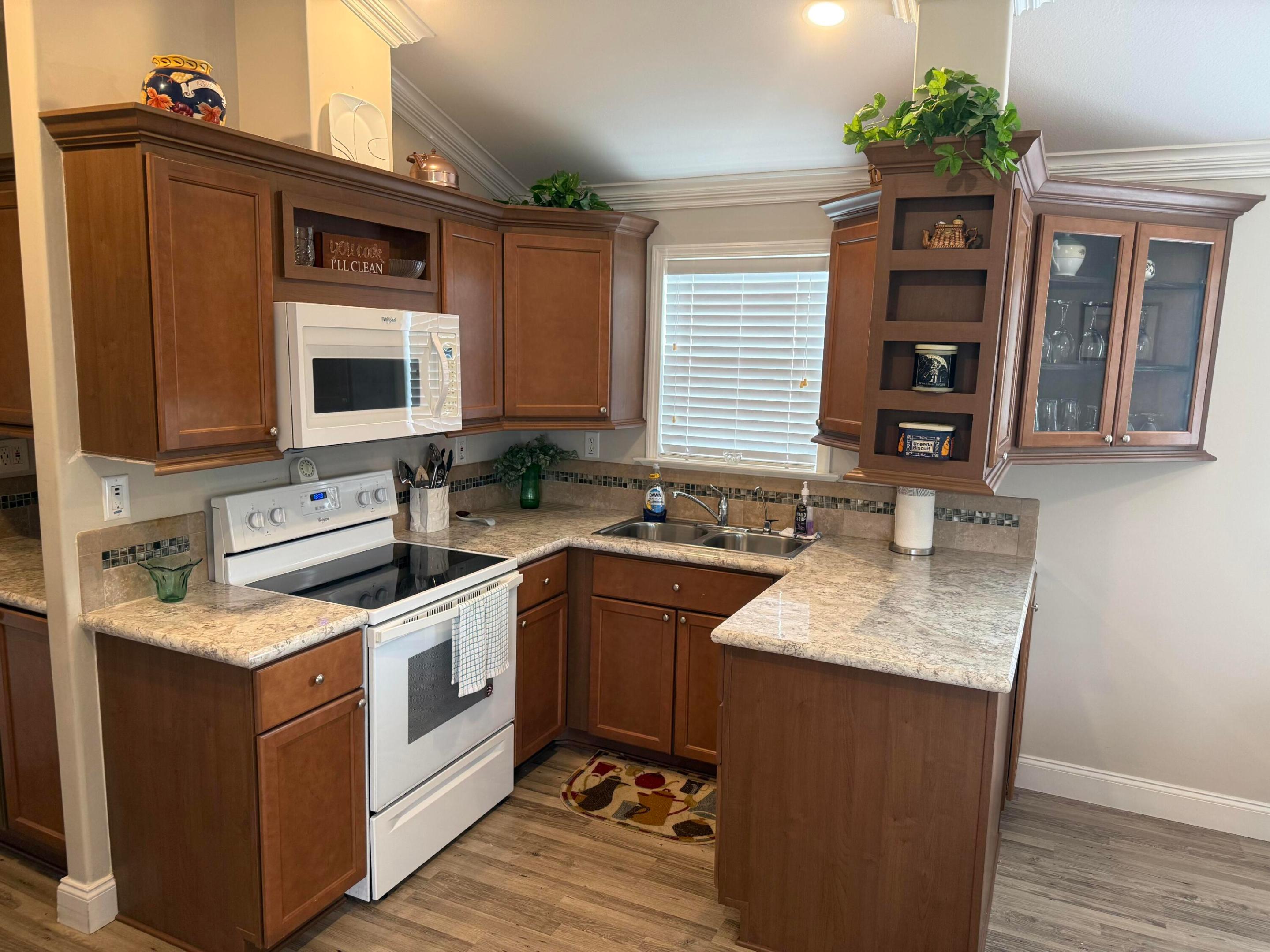 ANCIENT OAKS RV RESORT NO V - Residential
