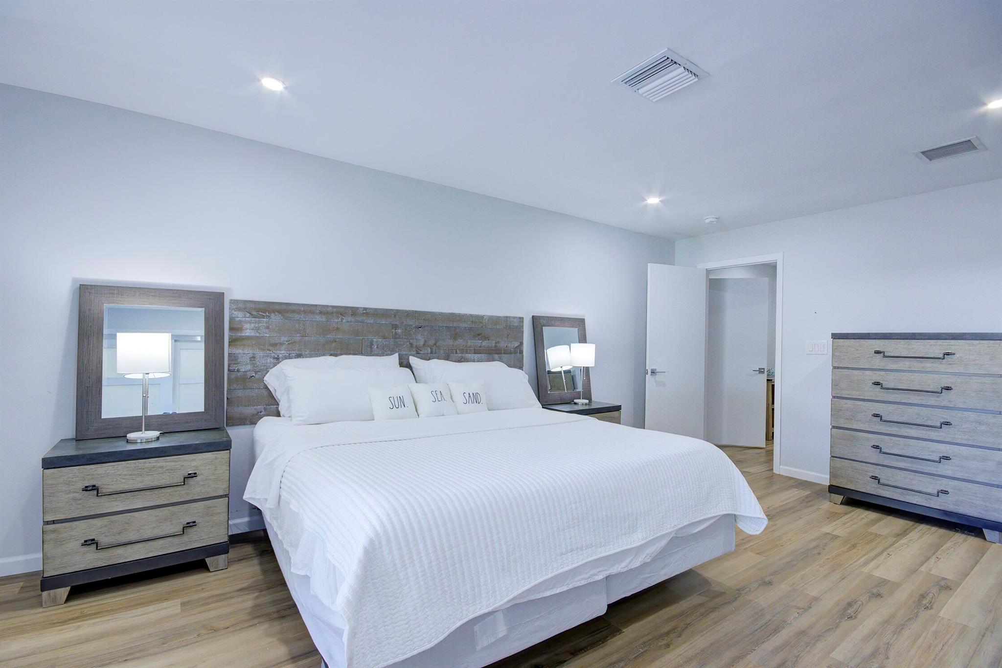 LIGHTHOUSE POINT ESTATES - Residential Lease