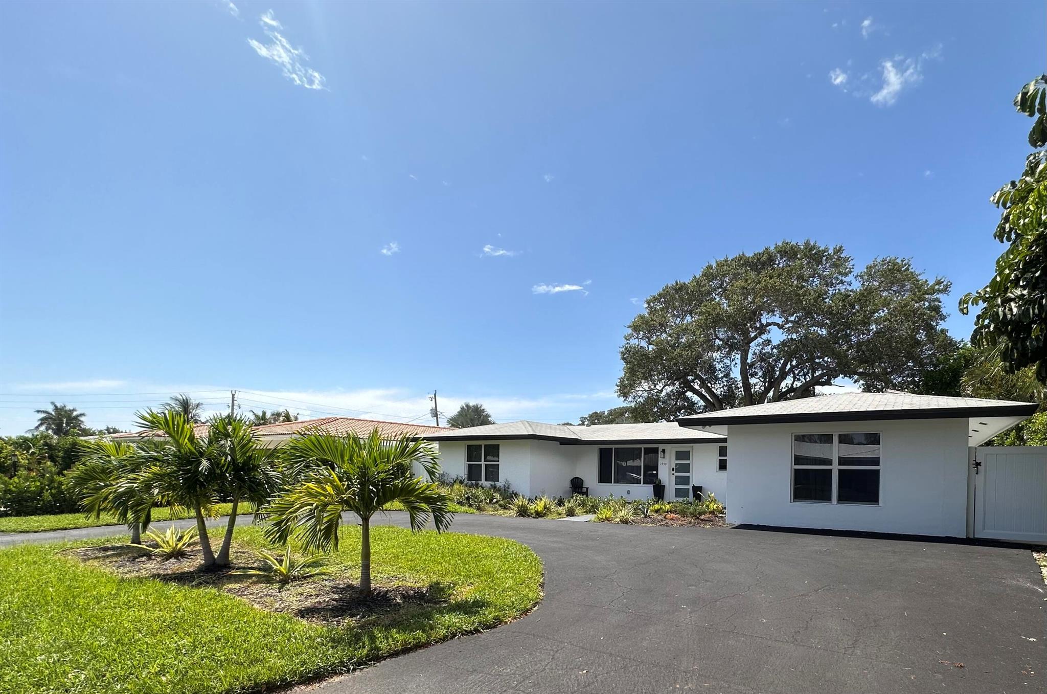 LIGHTHOUSE POINT ESTATES - Residential Lease