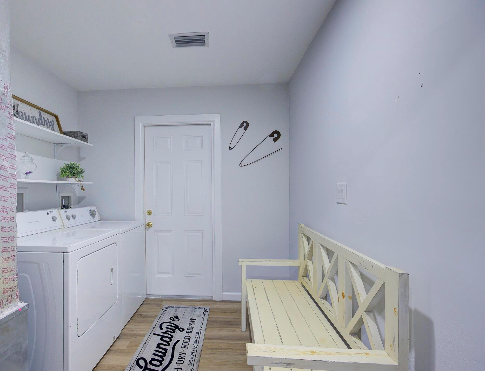 LIGHTHOUSE POINT ESTATES - Residential Lease