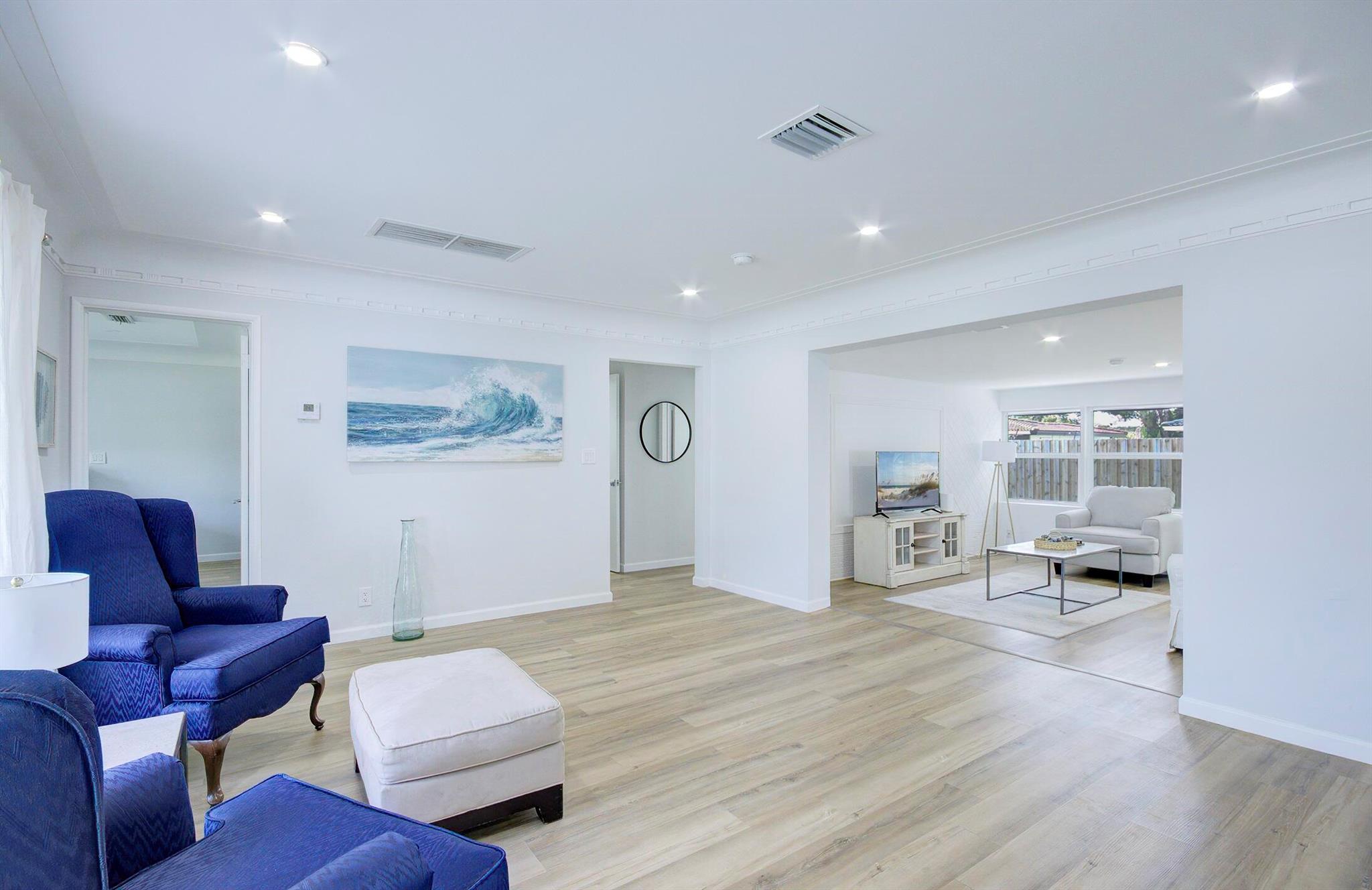 LIGHTHOUSE POINT ESTATES - Residential Lease