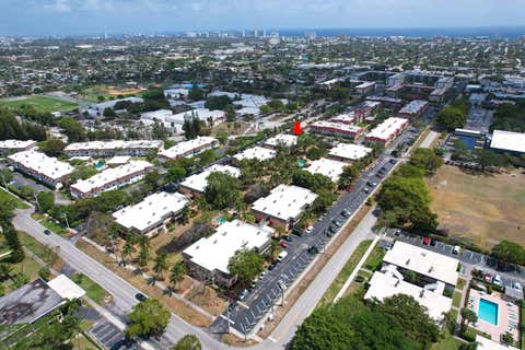 Tiny photo for 760 SE 2nd Avenue #H105, Deerfield Beach, FL 33441 (MLS # B26005329)