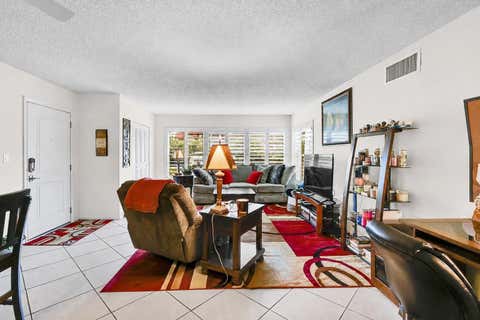 Tiny photo for 760 SE 2nd Avenue #H105, Deerfield Beach, FL 33441 (MLS # B26005329)