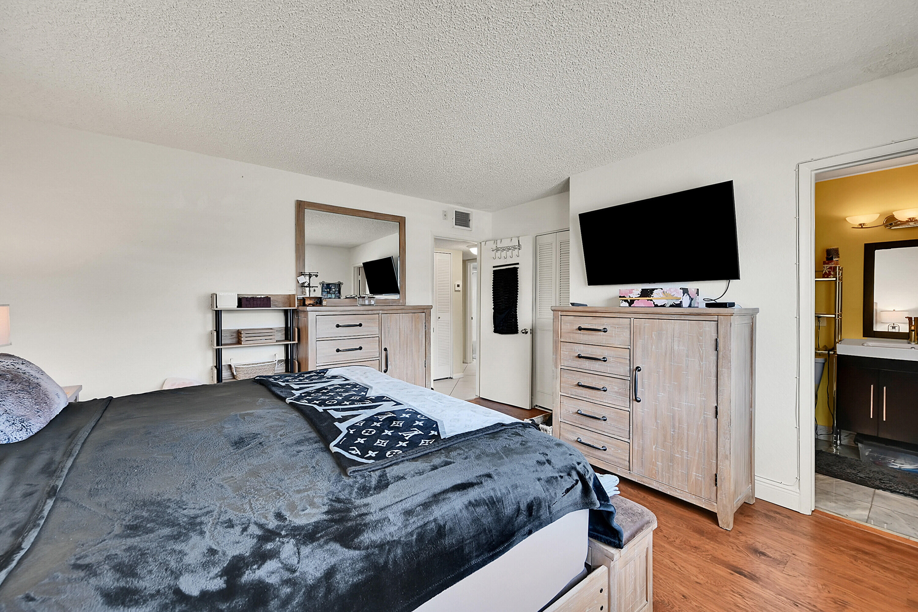 COCO CAY CONDO - Residential