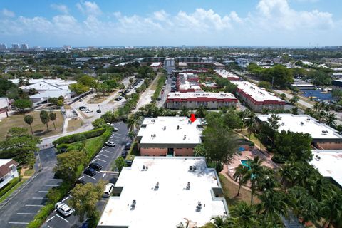 Tiny photo for 760 SE 2nd Avenue #H105, Deerfield Beach, FL 33441 (MLS # B26005329)