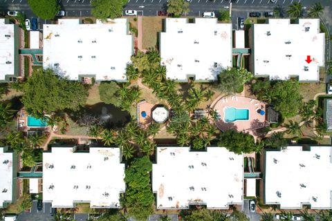 Tiny photo for 760 SE 2nd Avenue #H105, Deerfield Beach, FL 33441 (MLS # B26005329)