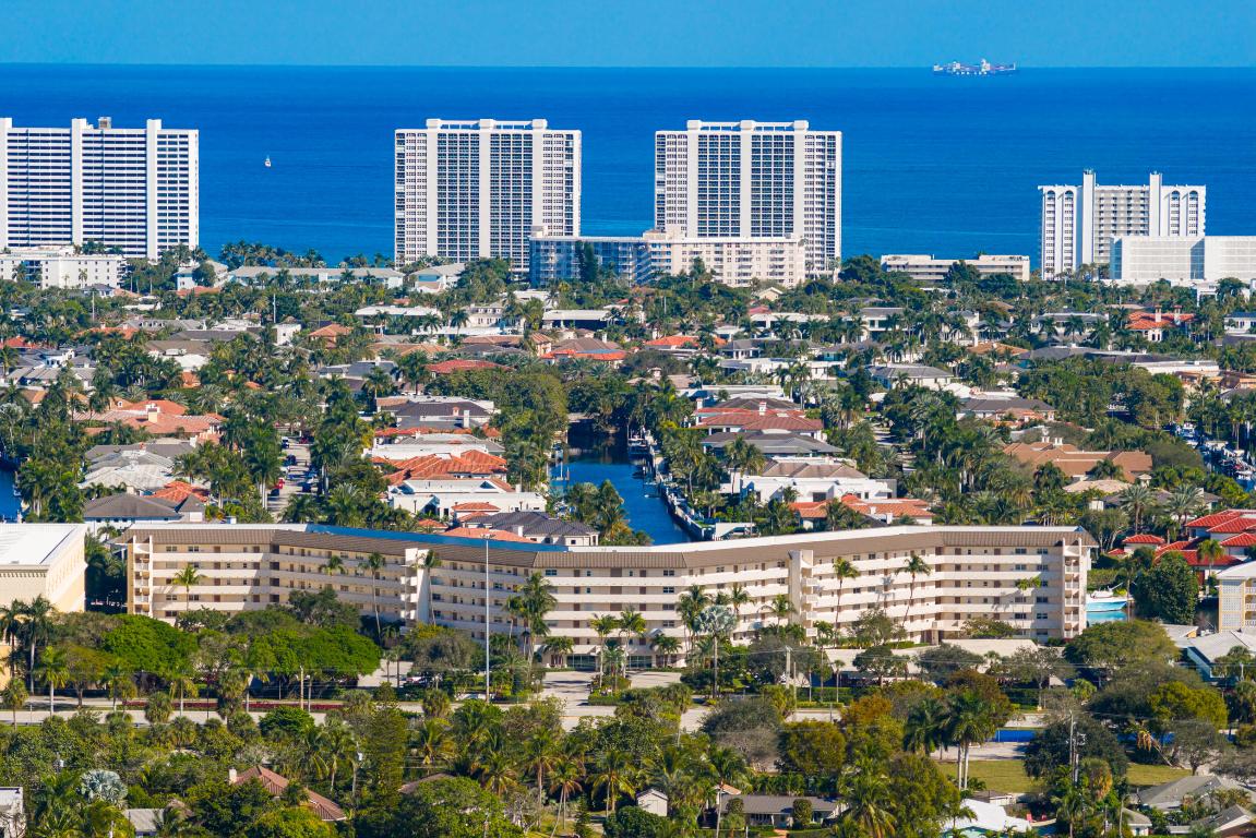 RIVER HOUSE TOWERS CONDO - Residential