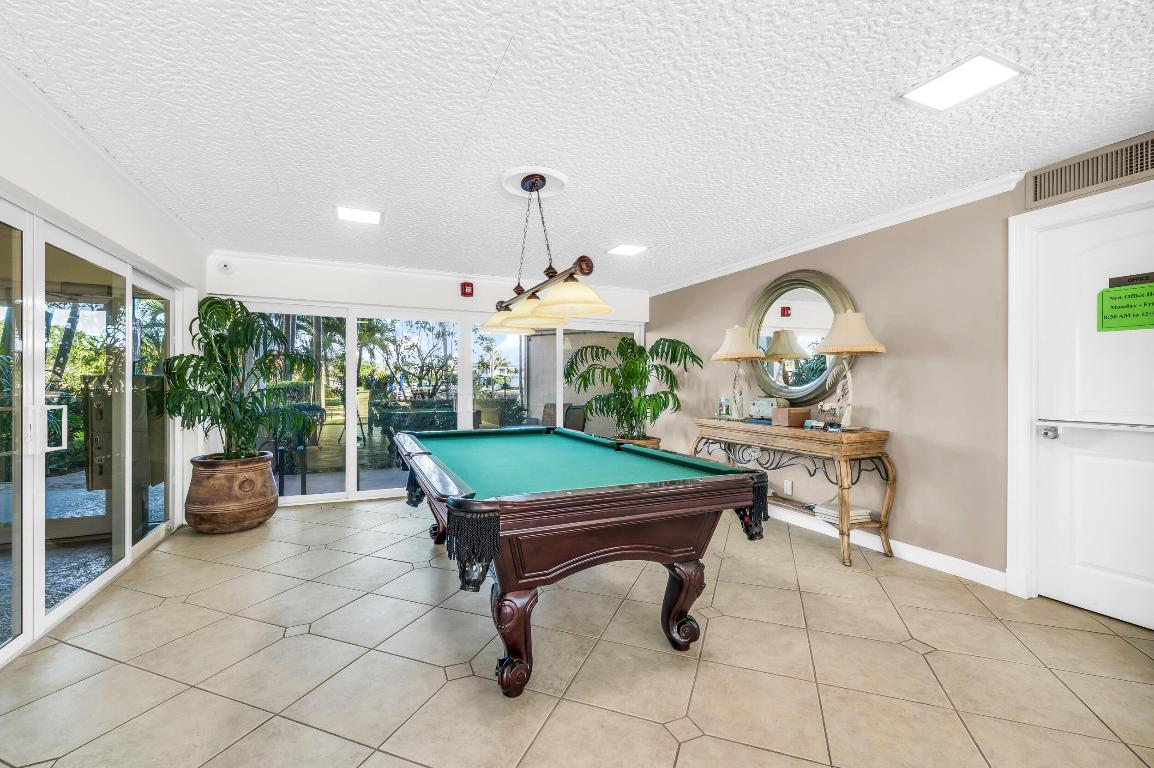 RIVER HOUSE TOWERS CONDO - Residential