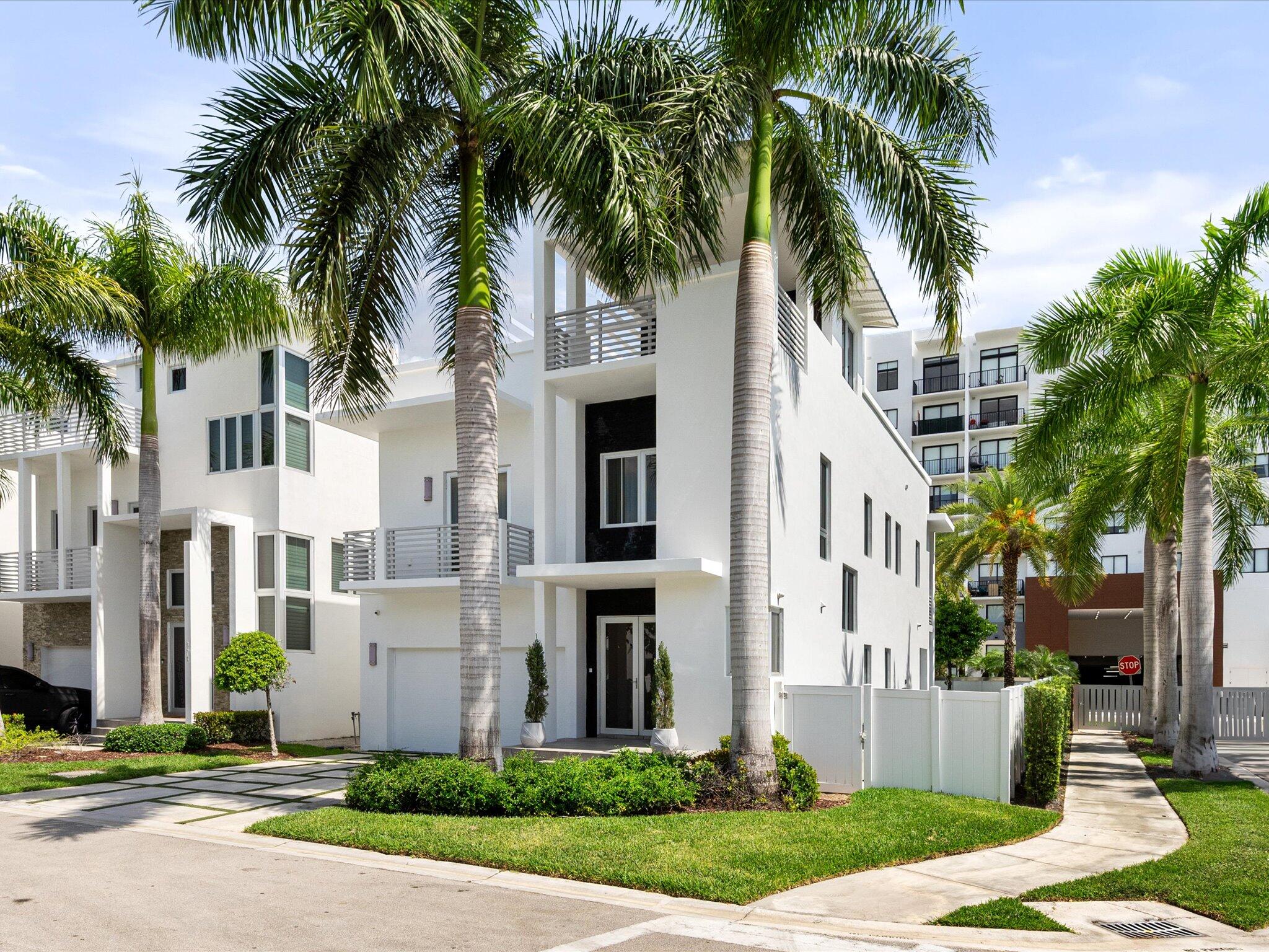 8405 NW 34th Drive, Doral FL 33122