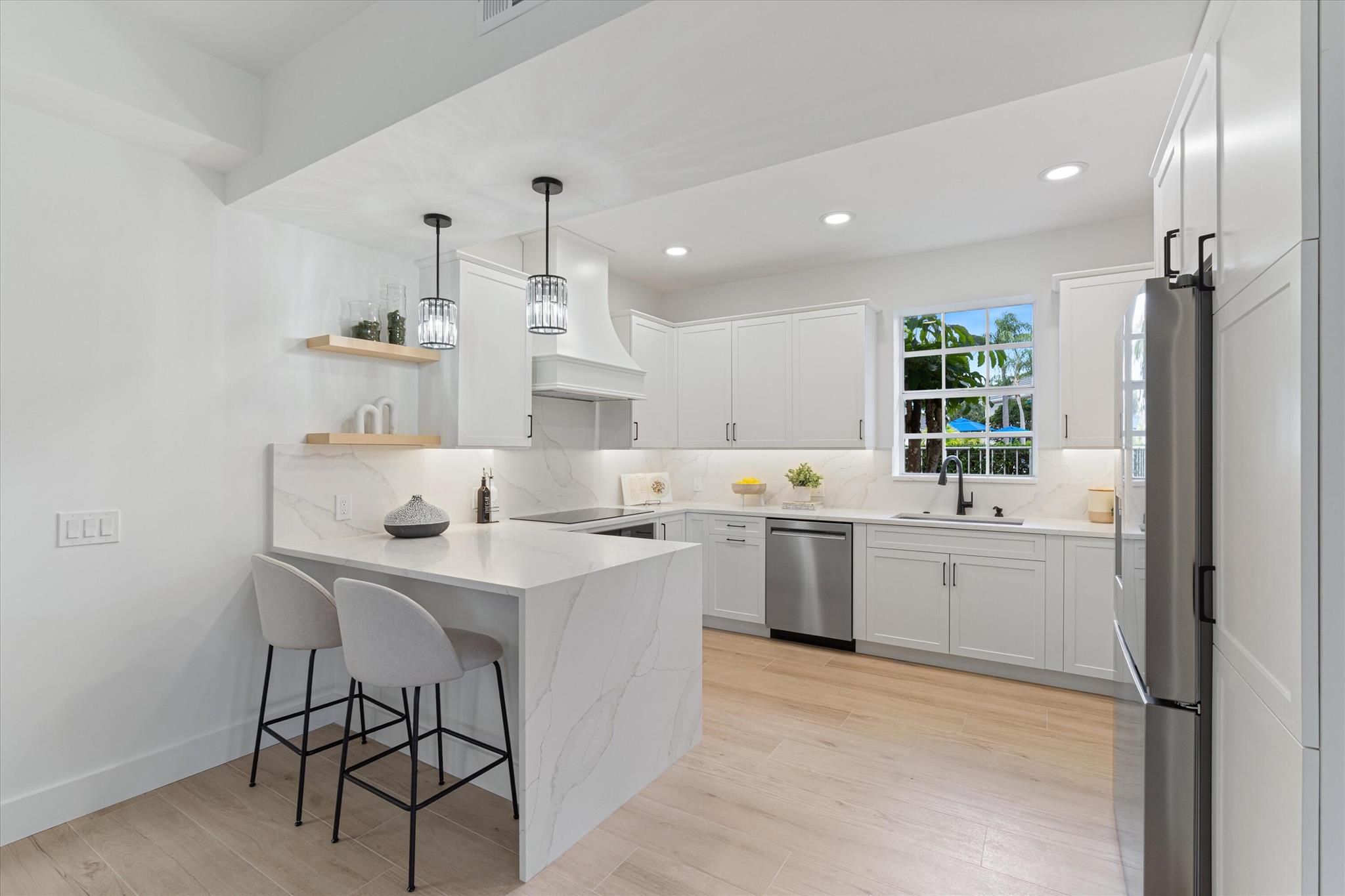 5189 Lake Catalina Drive A, Boca Raton, FL, 33496/$799,000 3 5189 Lake Catalina Drive A