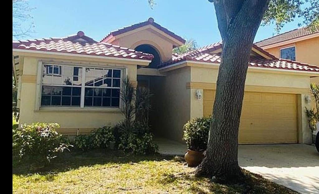 Photo of 3608 Dunes Vista Drive, Pompano Beach, FL 33069 (MLS # B26056517)