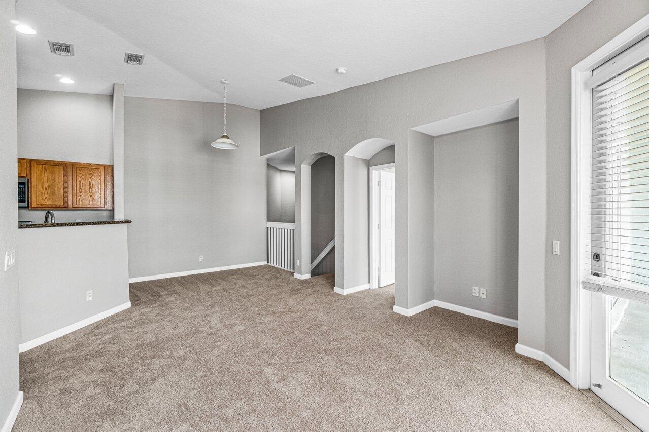 3097 LAUREL RIDGE Circle