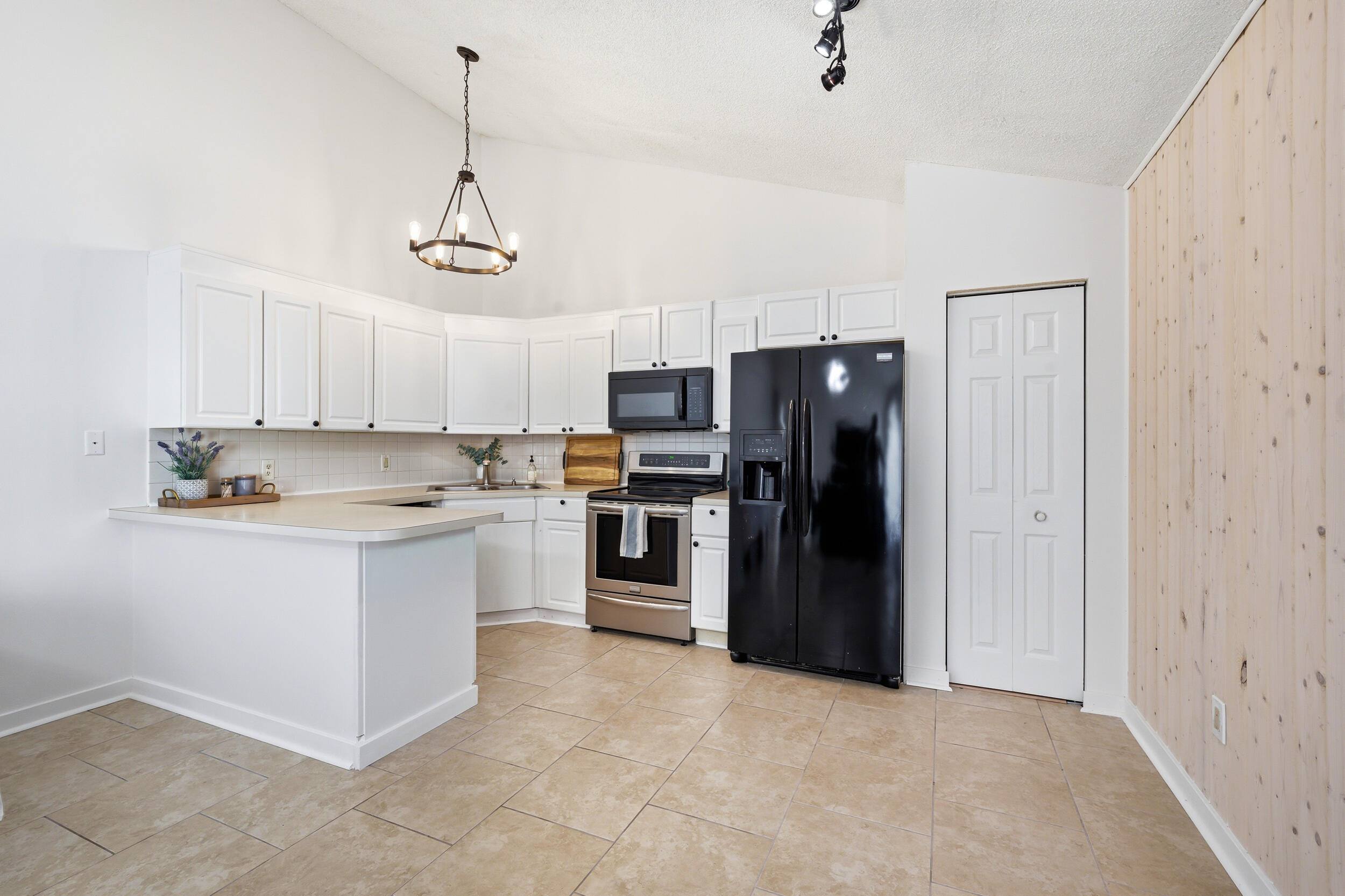 WESTWOOD GARDENS 3 - Residential