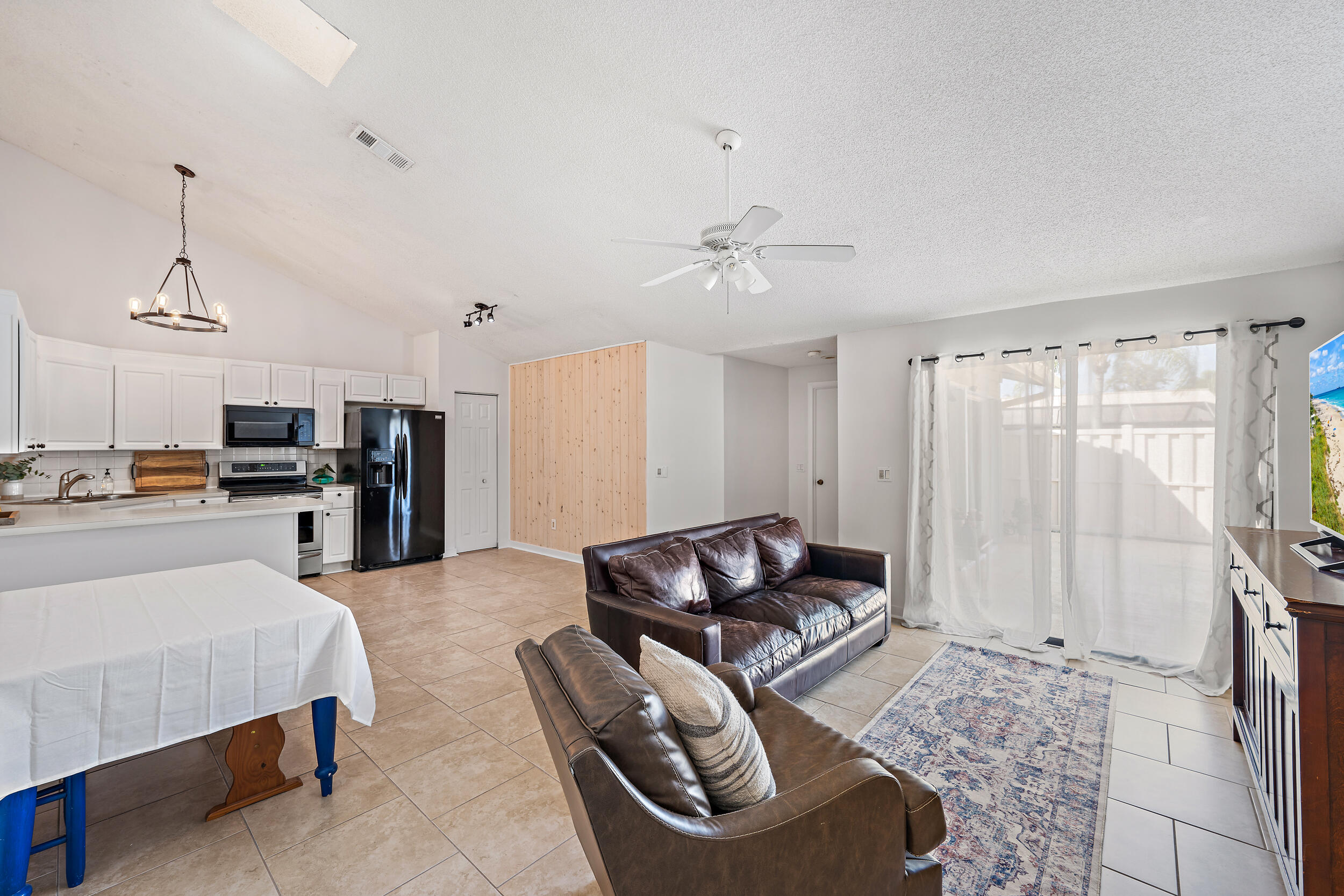 WESTWOOD GARDENS 3 - Residential