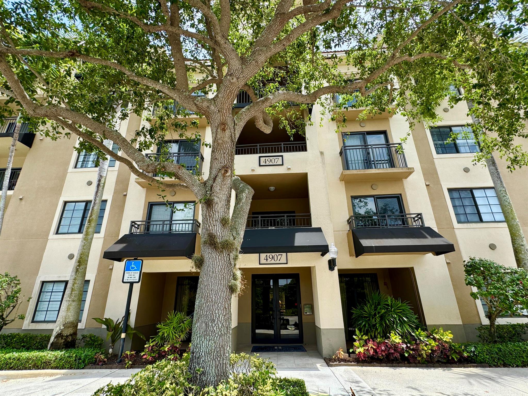 Beautifully furnished and upgraded 2-bedroom, 2-bathroom condo located on the 2nd floor in the highly desirable, gated community of Residence at Midtown. This elegant unit features a secure building entrance, open-concept kitchen with granite countertops, stainless steel appliances, and a spacious living and dining area that opens to a private balcony with additional storage.Interior highlights include tasteful furnishings, crown molding, hurricane-impact windows, and a full-size washer and dryer inside the unit.Enjoy resort-style amenities including a swimming pool with spa, modern clubhouse with fitness center, media/business room, full kitchen, and on-site property management.Prime location just steps from upscale dining, shopping, and year-round events.