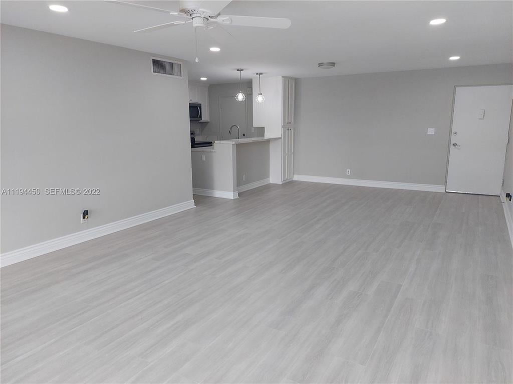 1700 SE 15th Street SE 309, Fort Lauderdale FL 33316