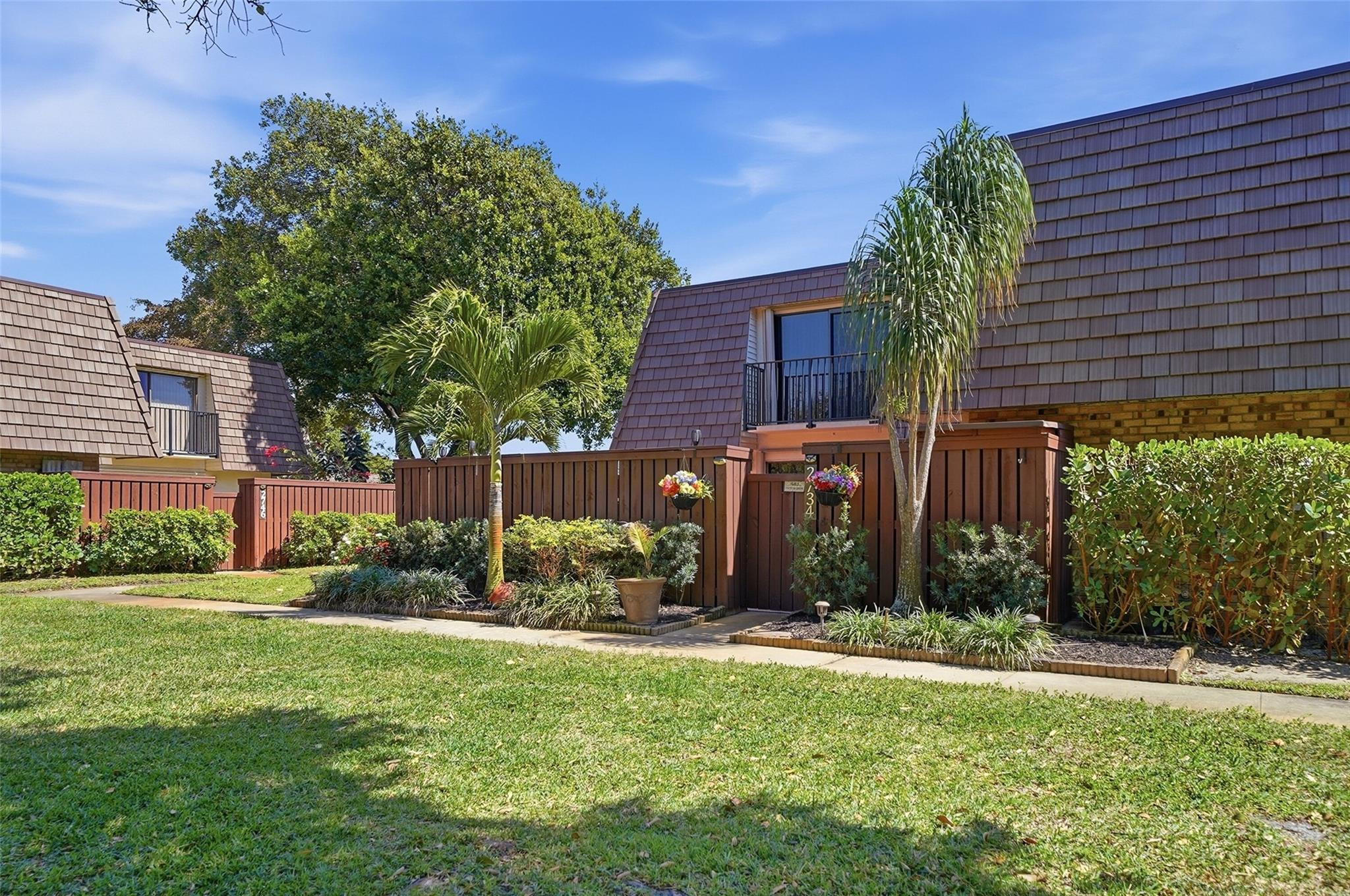 Courtyards Of Waterford 1 - Residential
