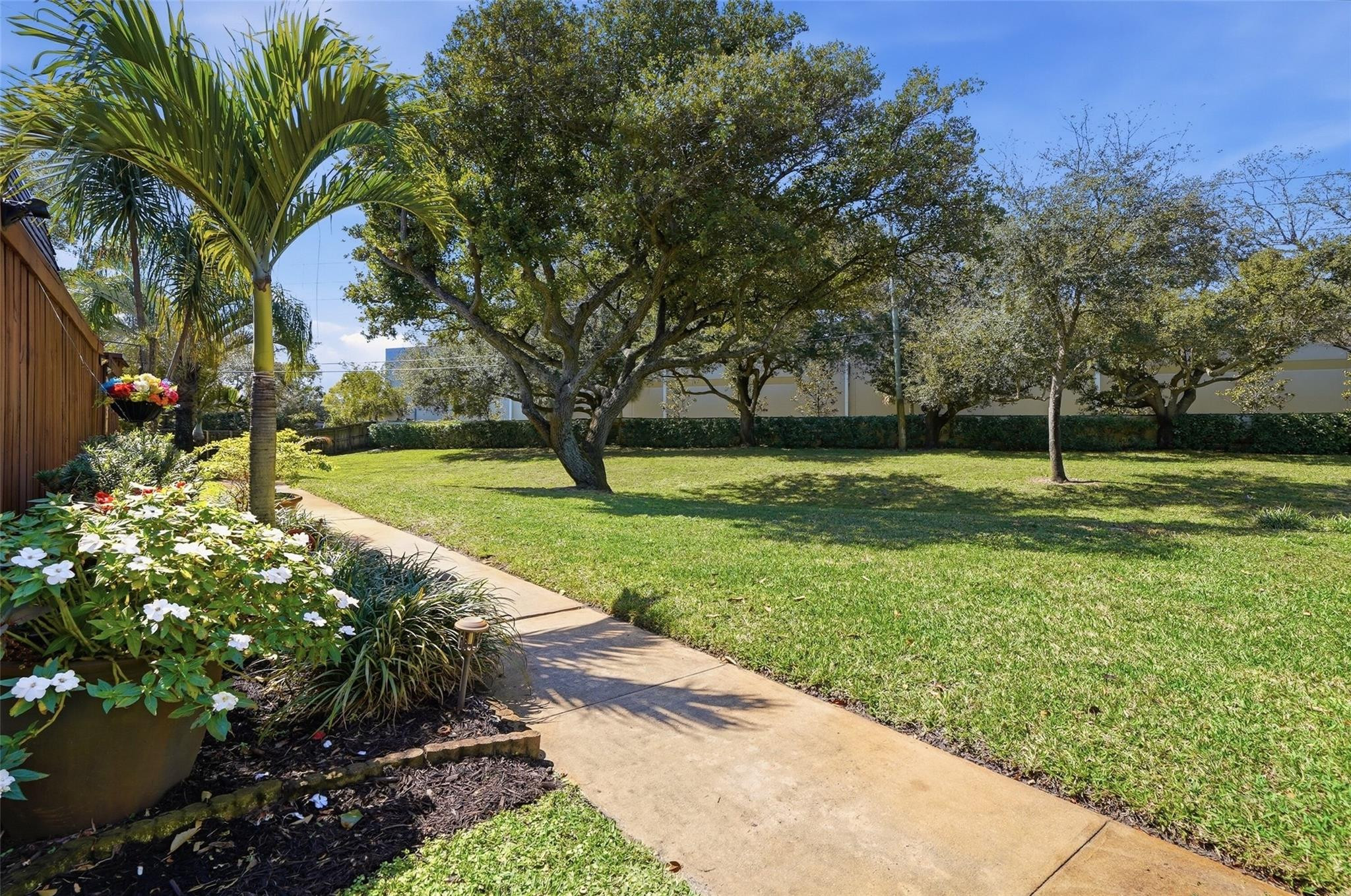 Courtyards Of Waterford 1 - Residential
