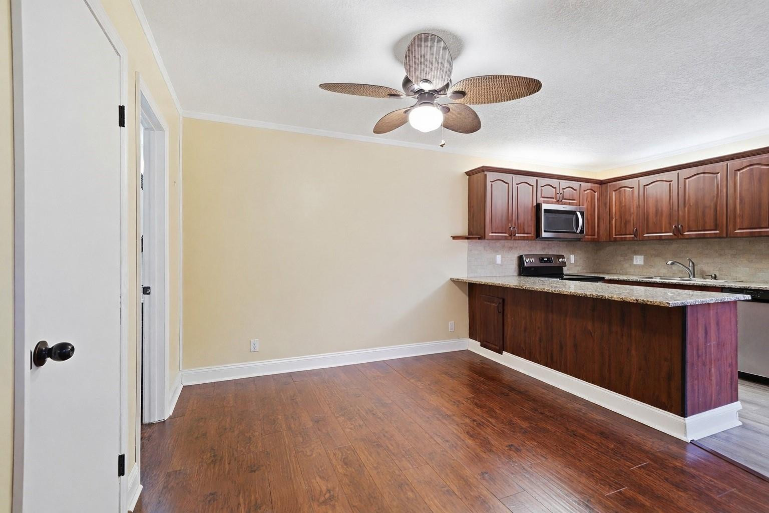 Courtyards Of Waterford 1 - Residential