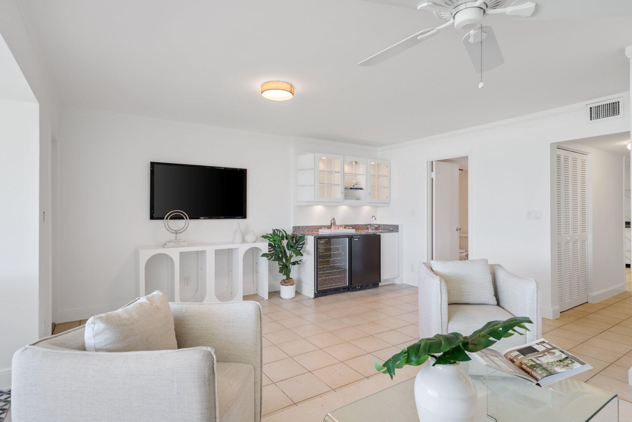 SAN REMO TOWNHOUSES CONDO - Residential