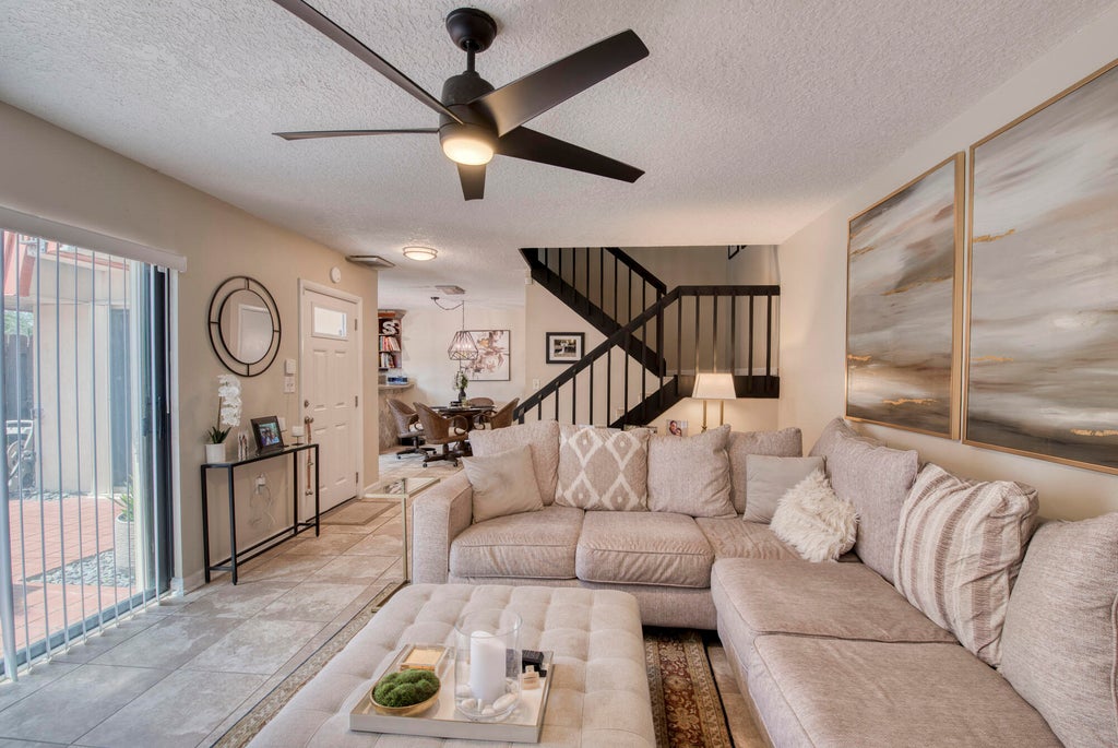 Photo of 3320 Meridian Way S #B, Palm Beach Gardens, FL 33410 (MLS # R11016617)