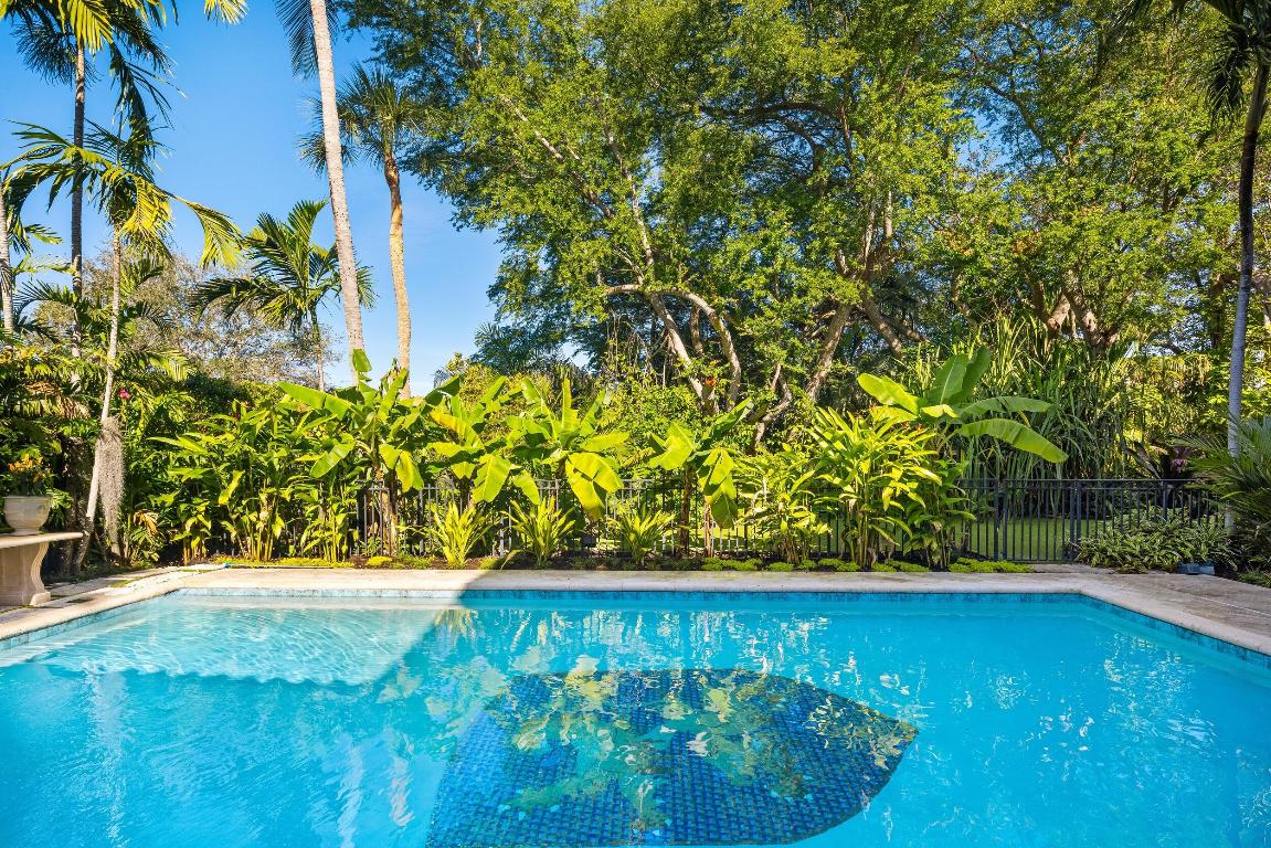 ADDISON ESTATES - Residential