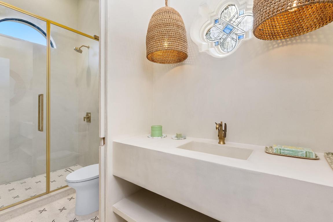 ADDISON ESTATES - Residential