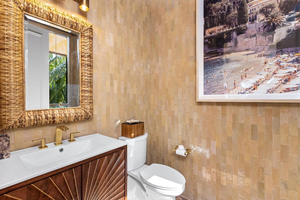 ADDISON ESTATES - Residential