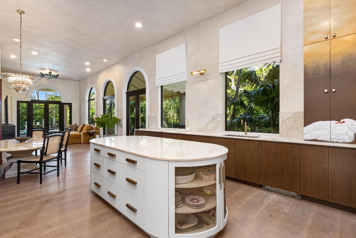 ADDISON ESTATES - Residential