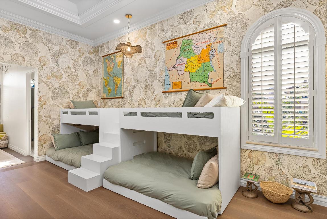 ADDISON ESTATES - Residential