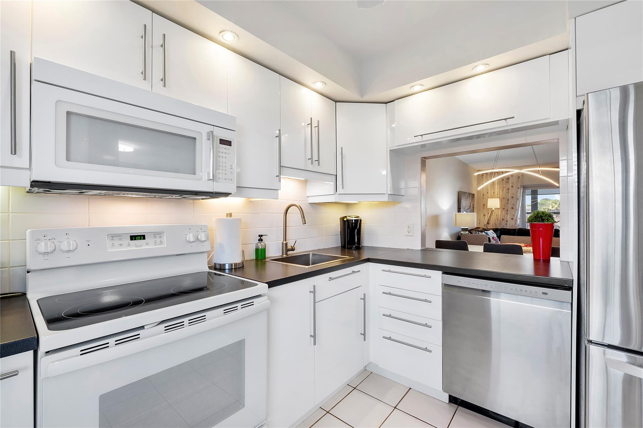 ORIOLE GARDENS TWO - Residential