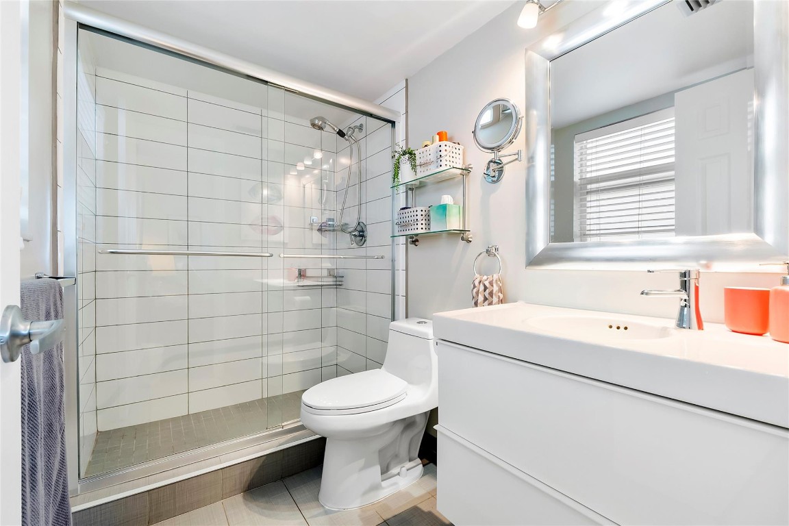 ORIOLE GARDENS TWO - Residential