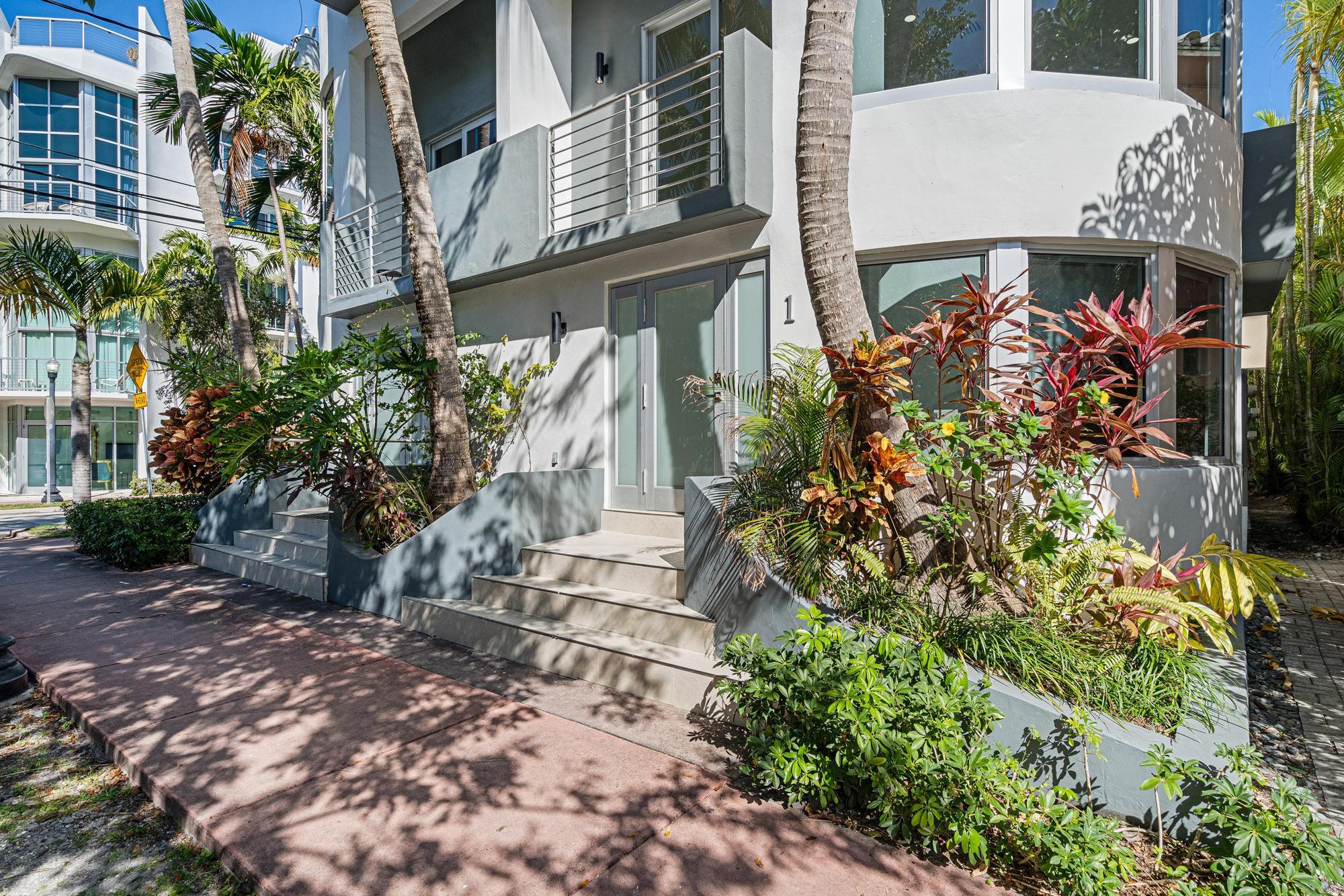 THE FOUNTAINHEAD CONDO - Residential