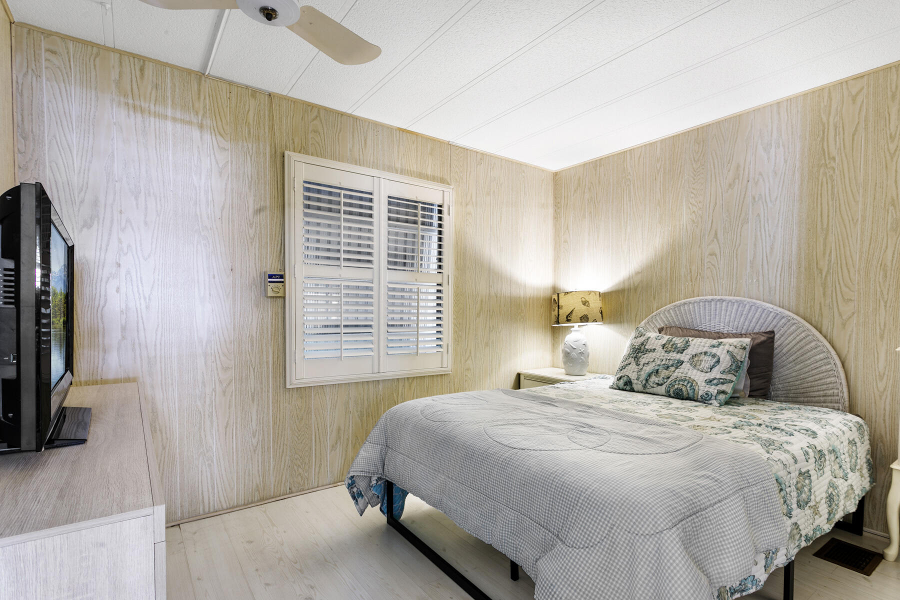 JAMAICA BAY MOBILE HOME CO OP - Residential