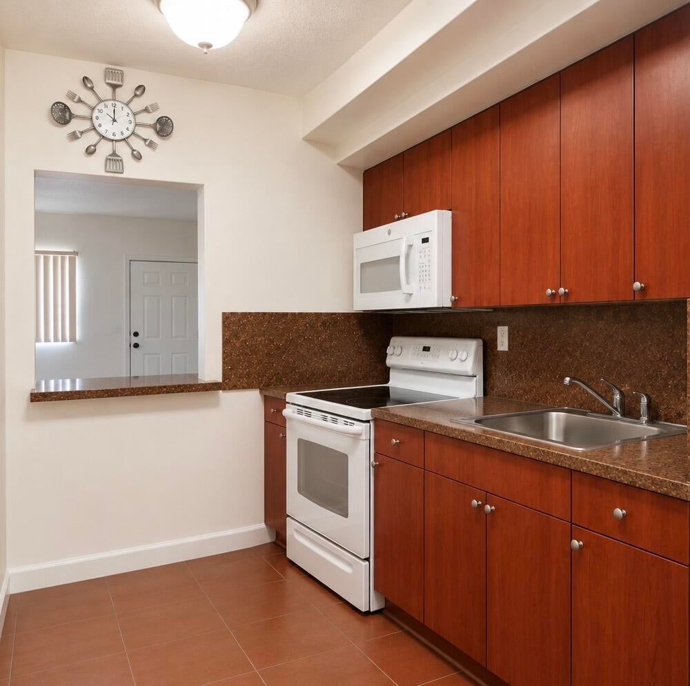 11 SW 52nd Avenue 7b