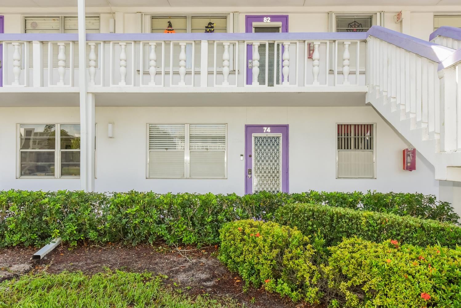 74 NEWPORT Court E