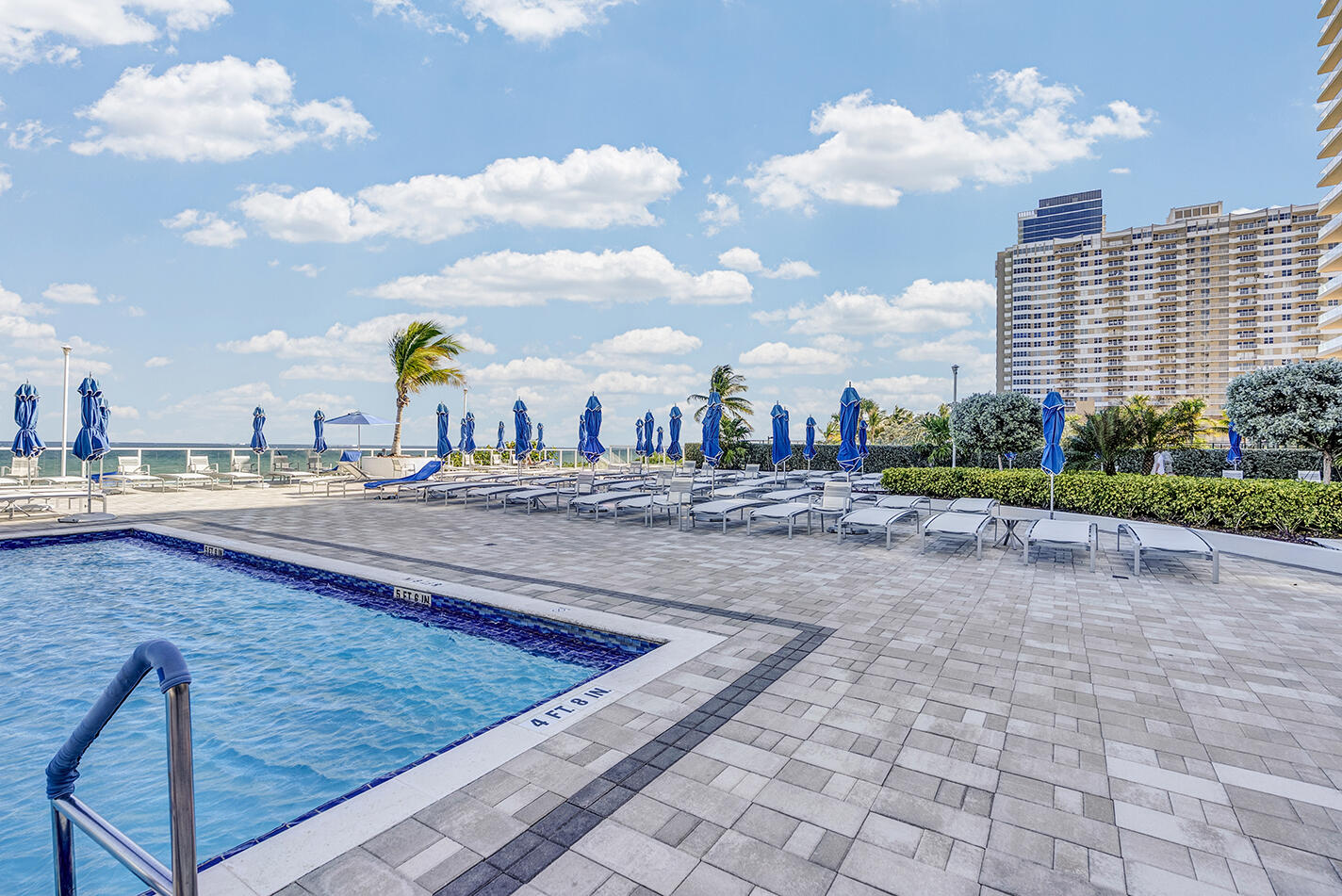 LA MER ESTATES SOUTH CONDO - Residential