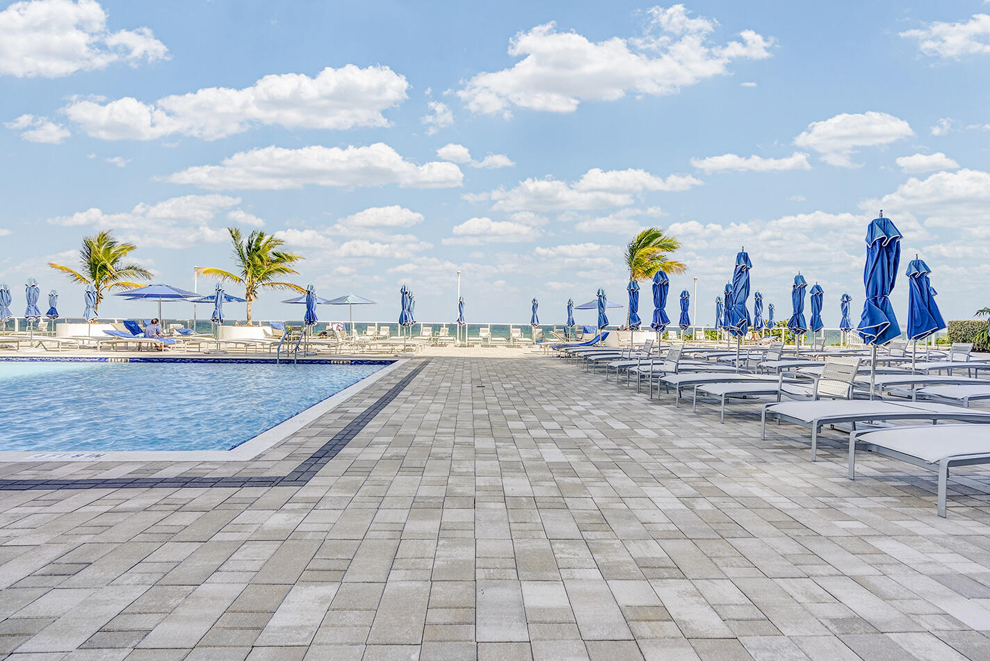 LA MER ESTATES SOUTH CONDO - Residential