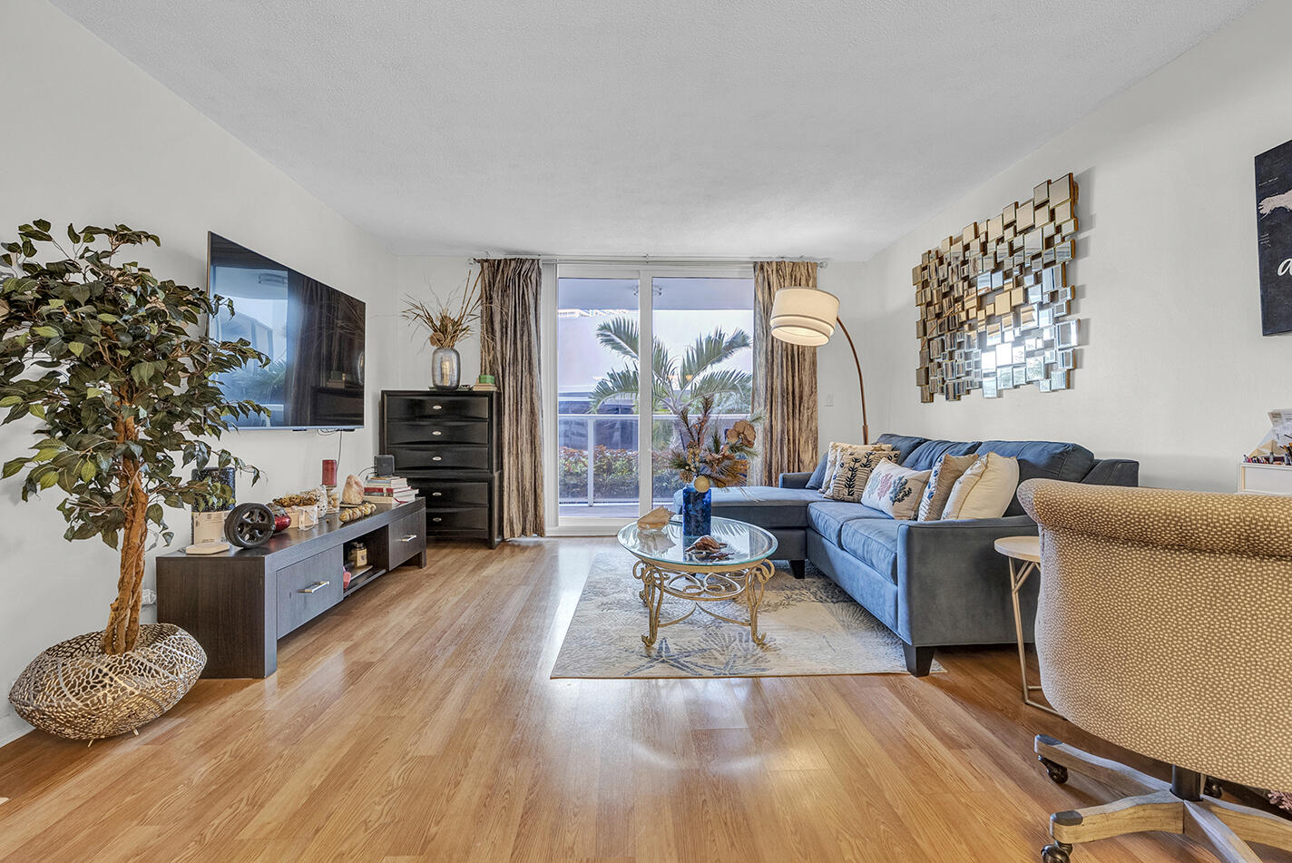 LA MER ESTATES SOUTH CONDO - Residential