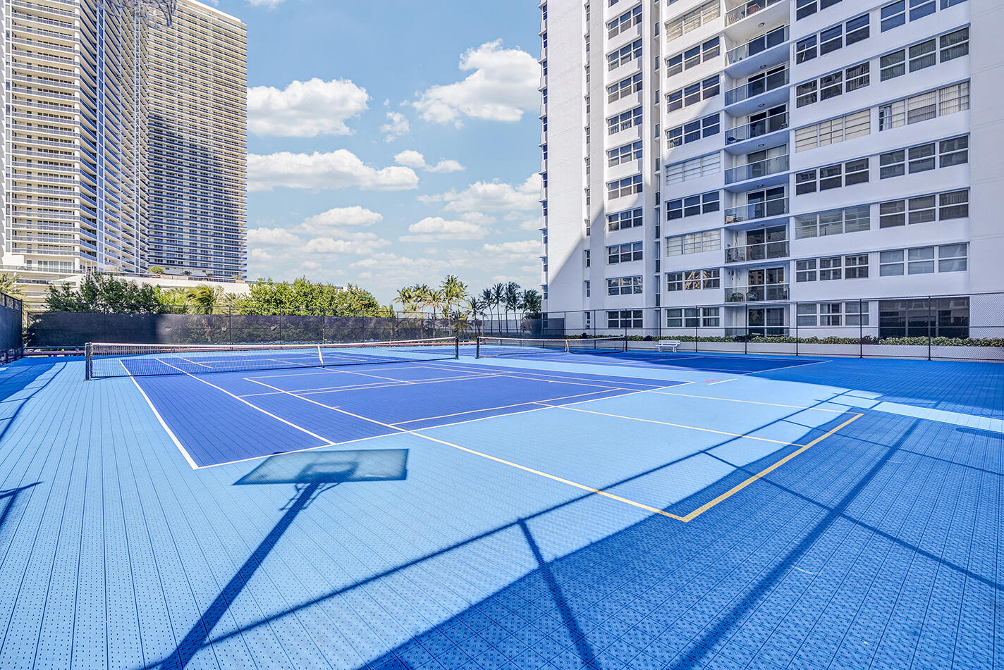 LA MER ESTATES SOUTH CONDO - Residential