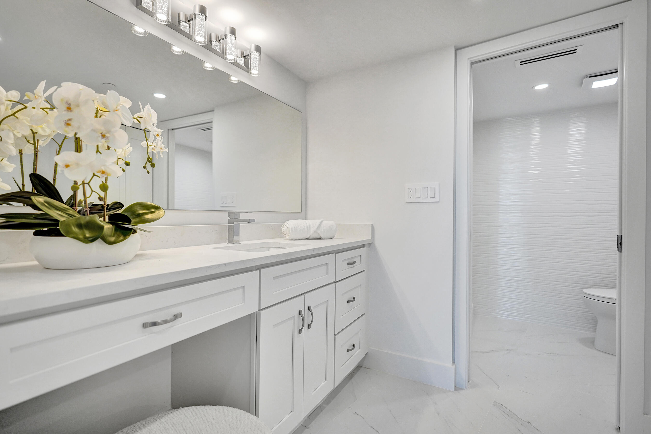 BRAEMAR ISLE CONDO - Residential