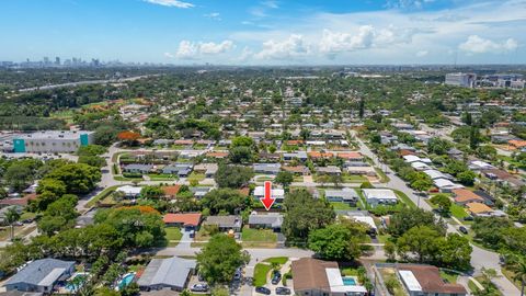 Single Family Residence in Hollywood FL 3200 Coolidge St St 23.jpg