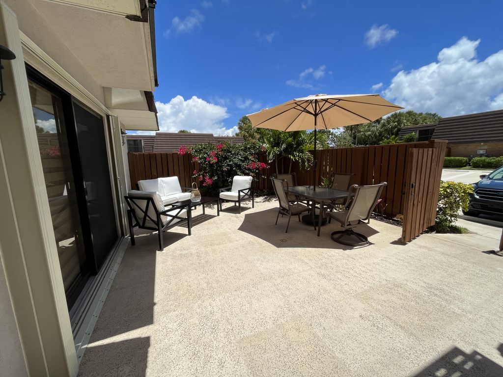 Photo of 2330 23rd Court, Jupiter, FL 33477 (MLS # R10805849)